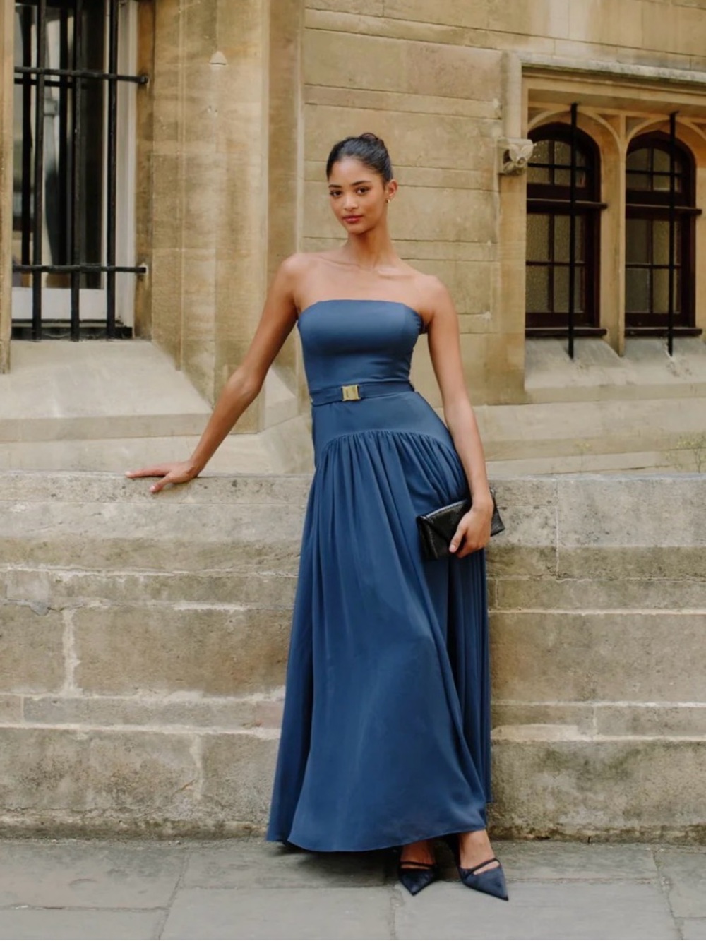 HUTCH CARMEL MAXI DRESS IN NAVY
Strapless Maxi Dress with Waist Belt size 6